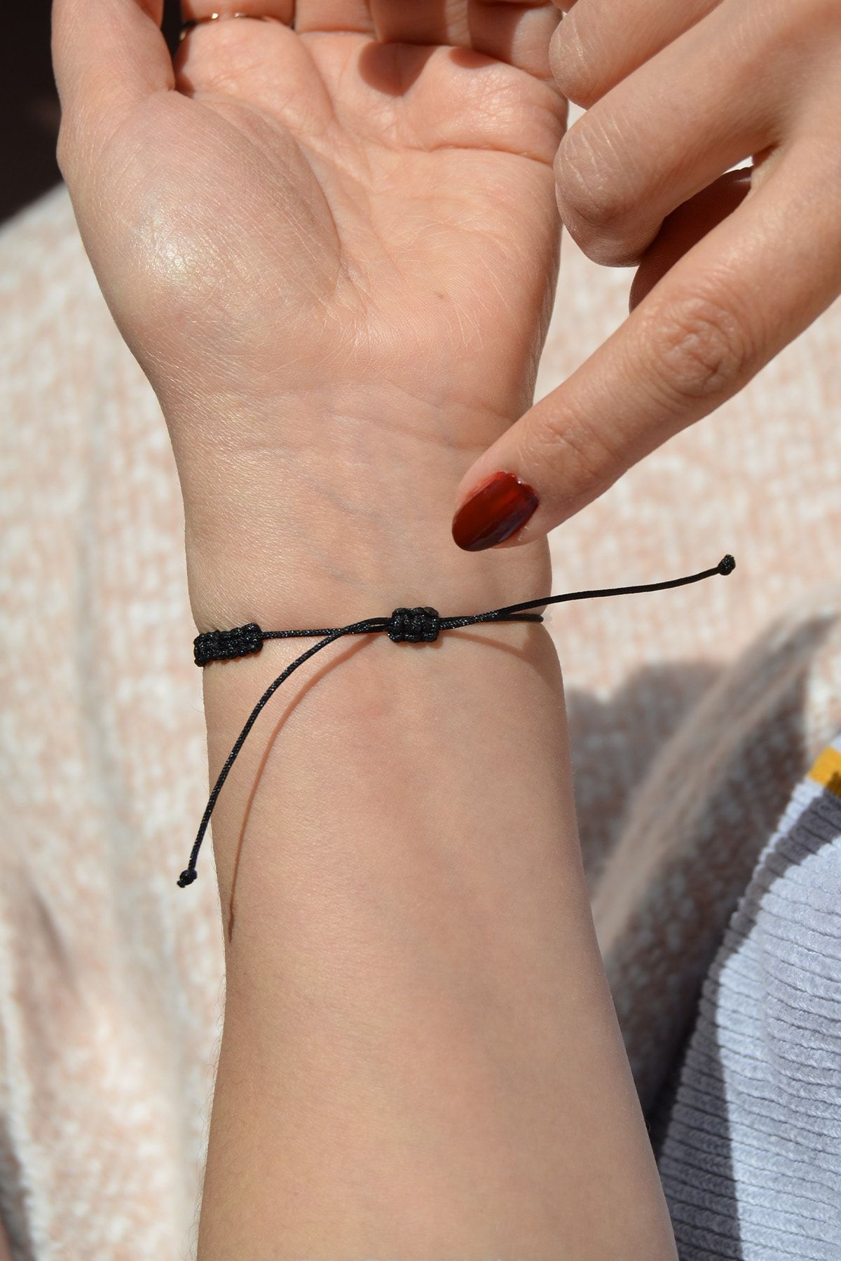 Black dhaga bracelet best sale