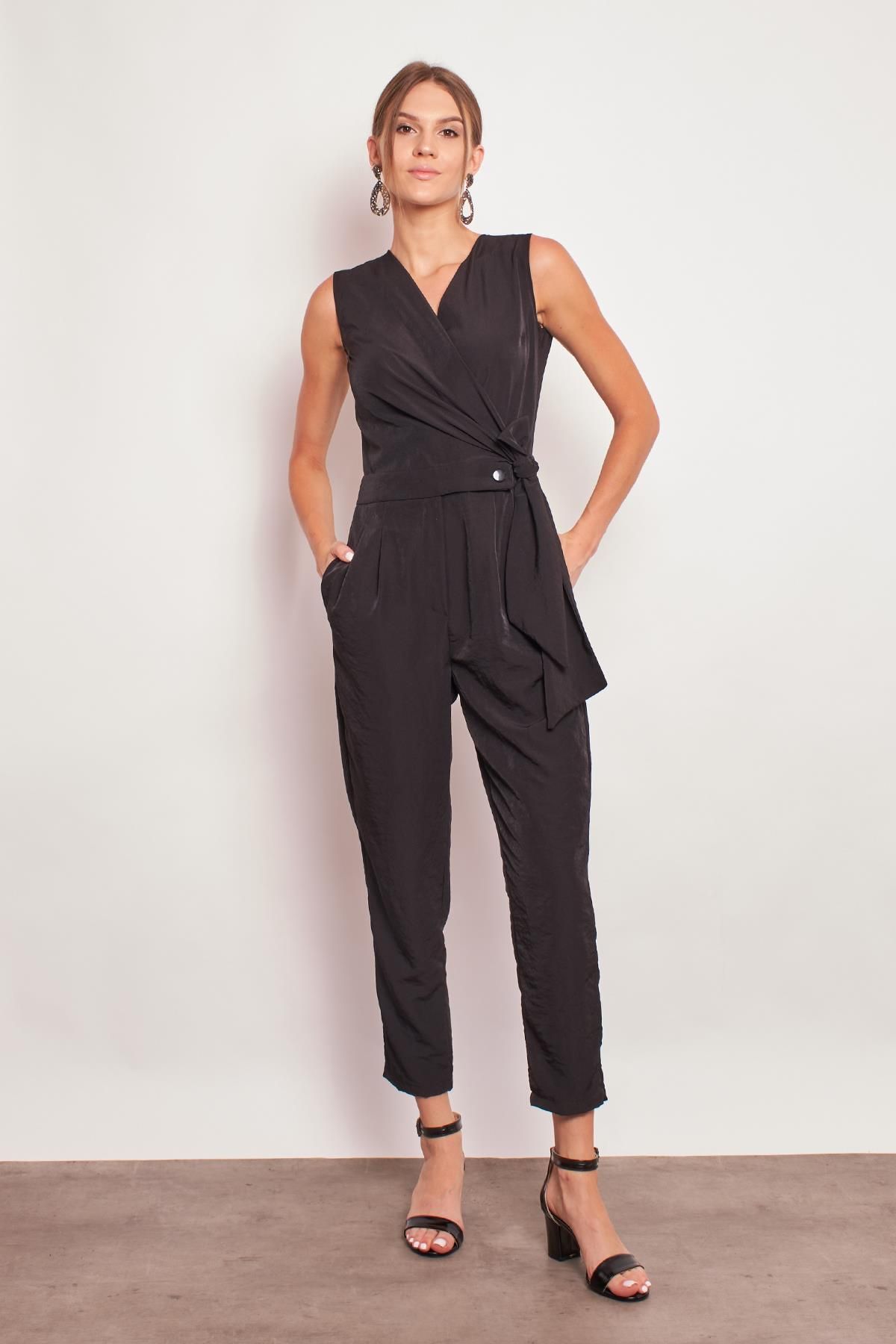 Jument Wrapped Double Breasted Lace Up Pocket Front Pleated Skinny