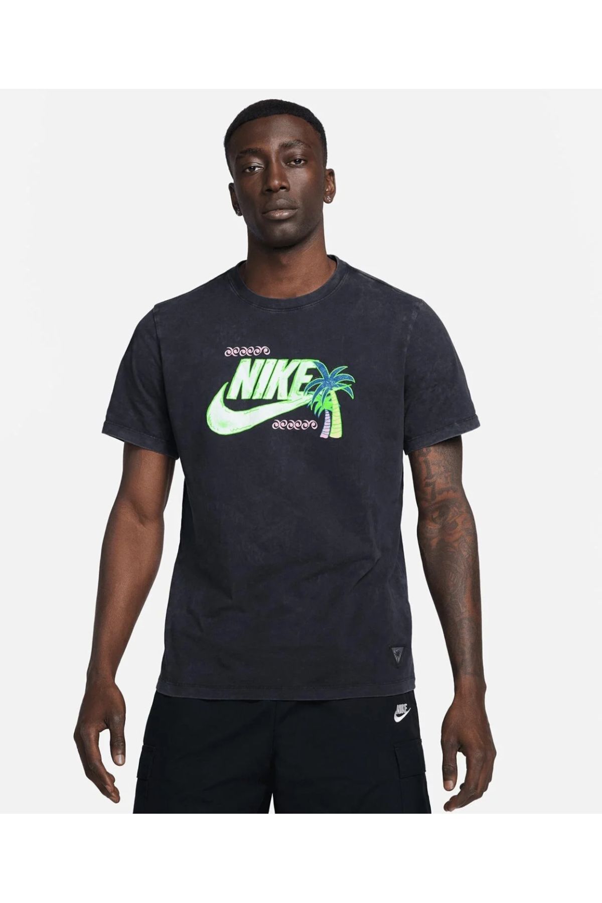Nike slim hotsell t shirt