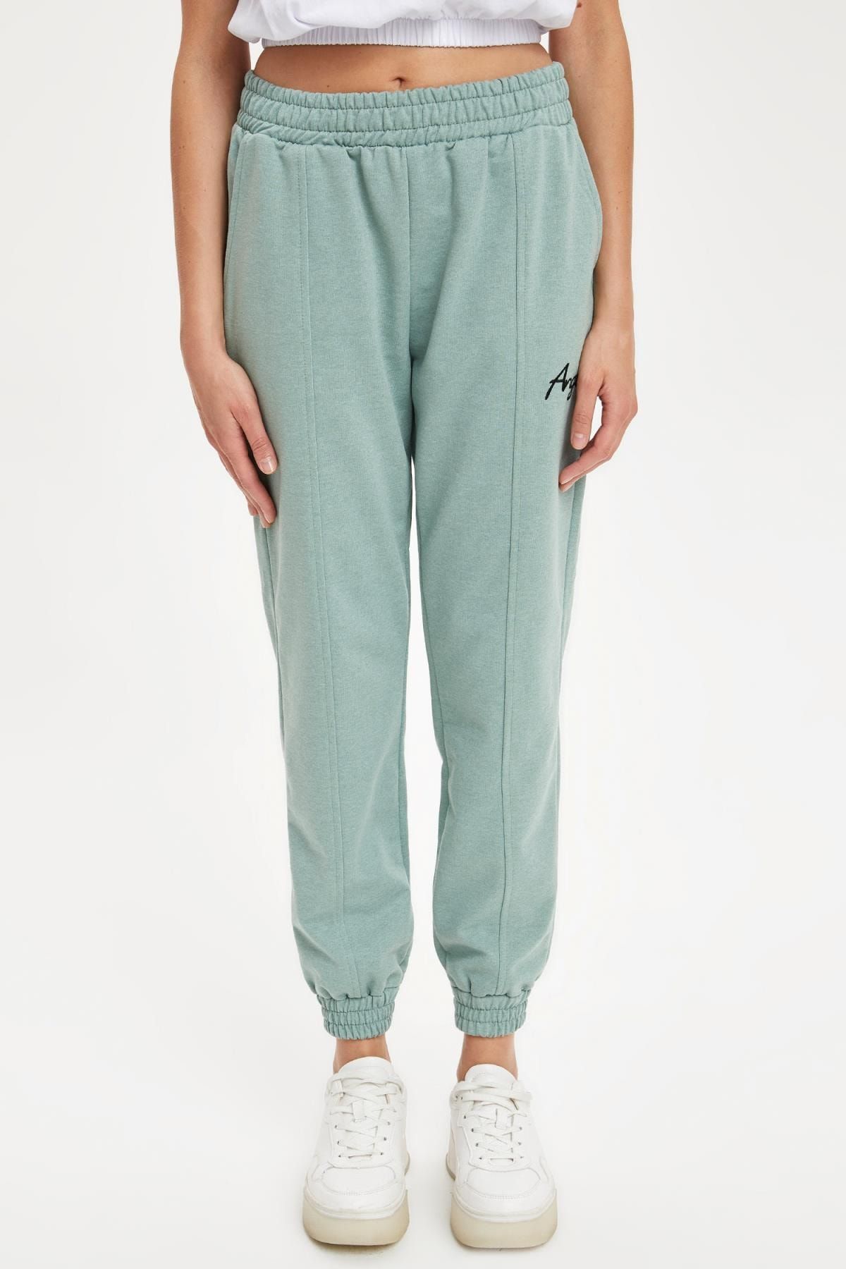 defacto kadin mint relax fit jogger esofman alti s4399az20hs fiyati yorumlari trendyol