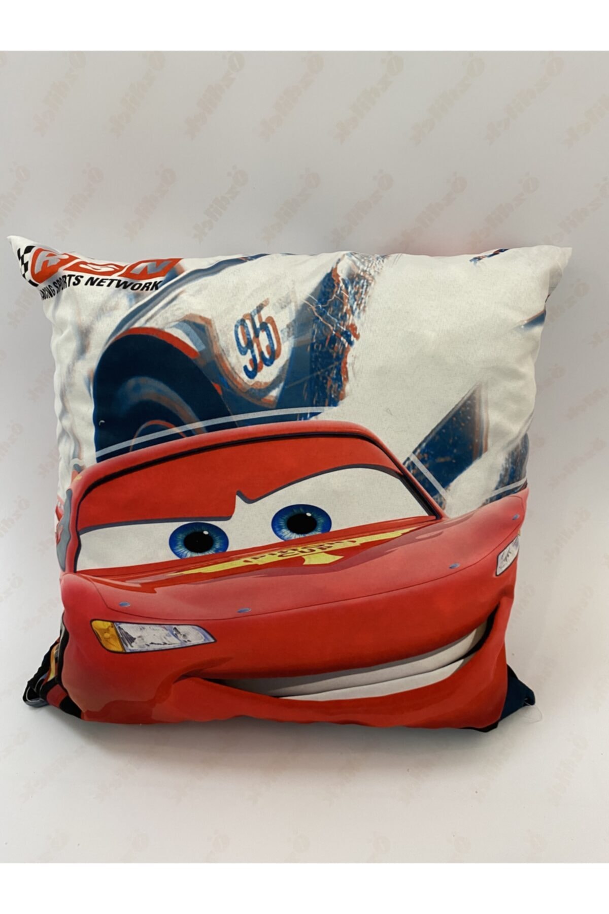 cars simsek mcqueen baskili yastik fiyati yorumlari trendyol