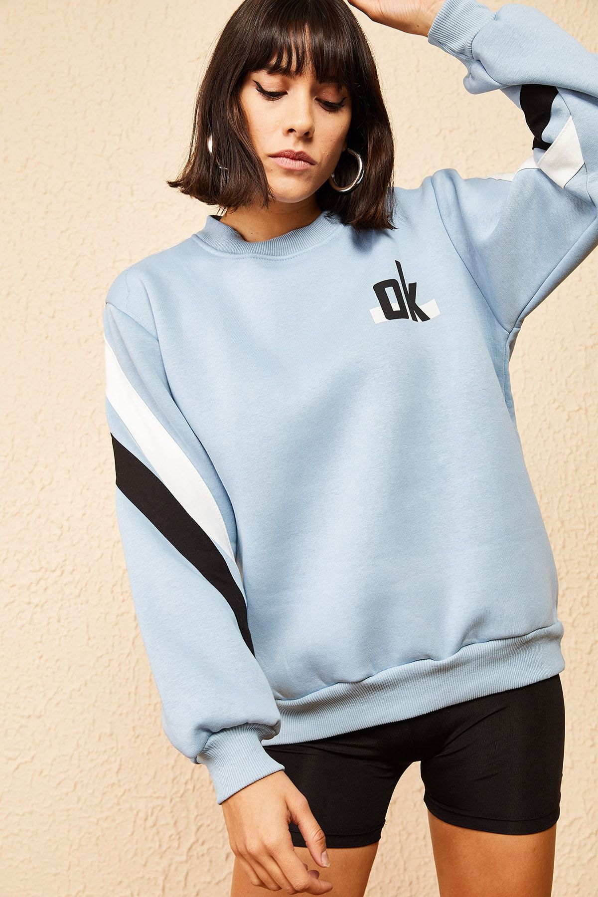 Bianco Lucci Kadin Bebe Mavisi Ok Baskili 3 Iplik Sweatshirt Fiyati Yorumlari Trendyol