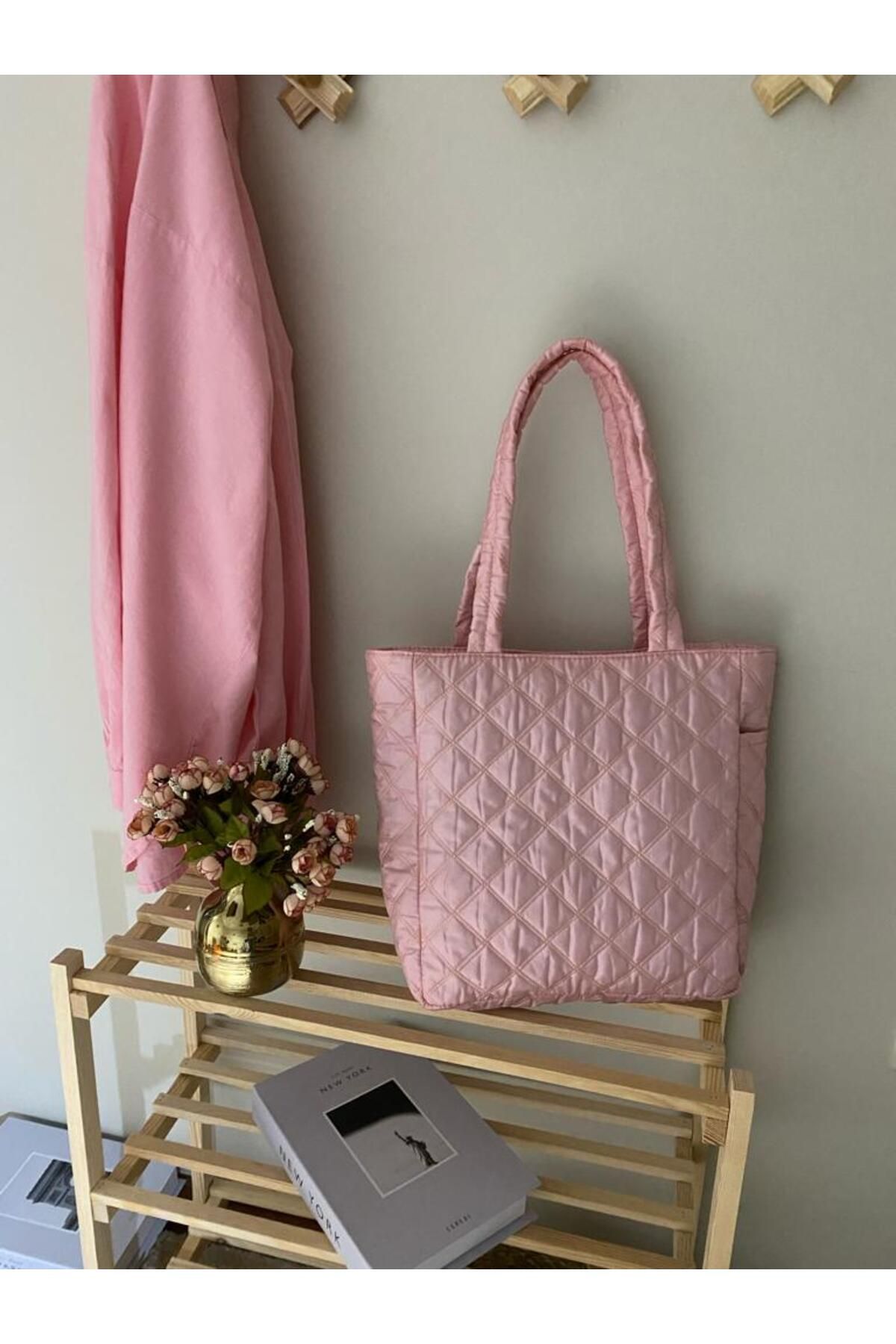 Pink best sale diamond bag