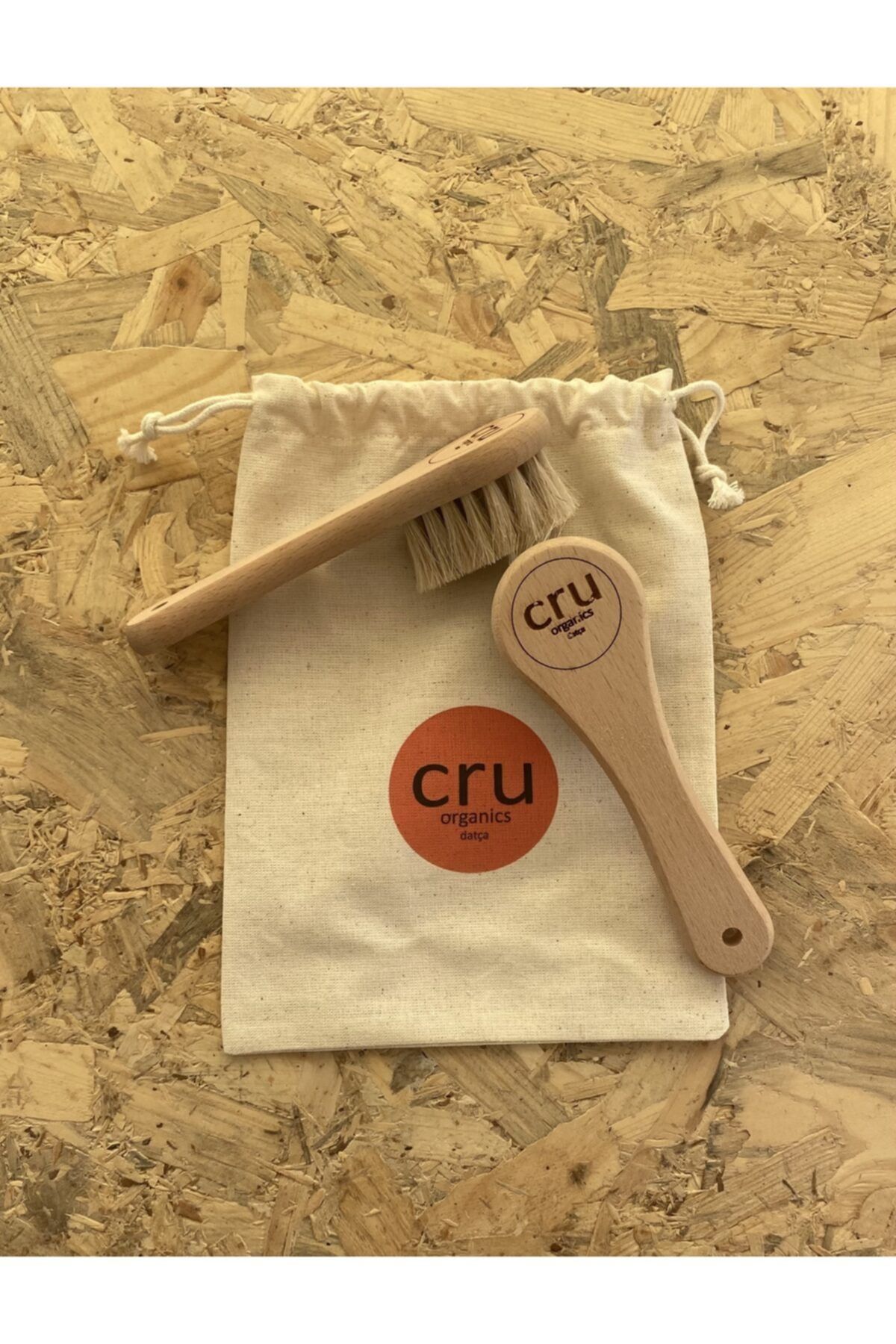 cru organics At Kılı Yüz Masaj Fırçası