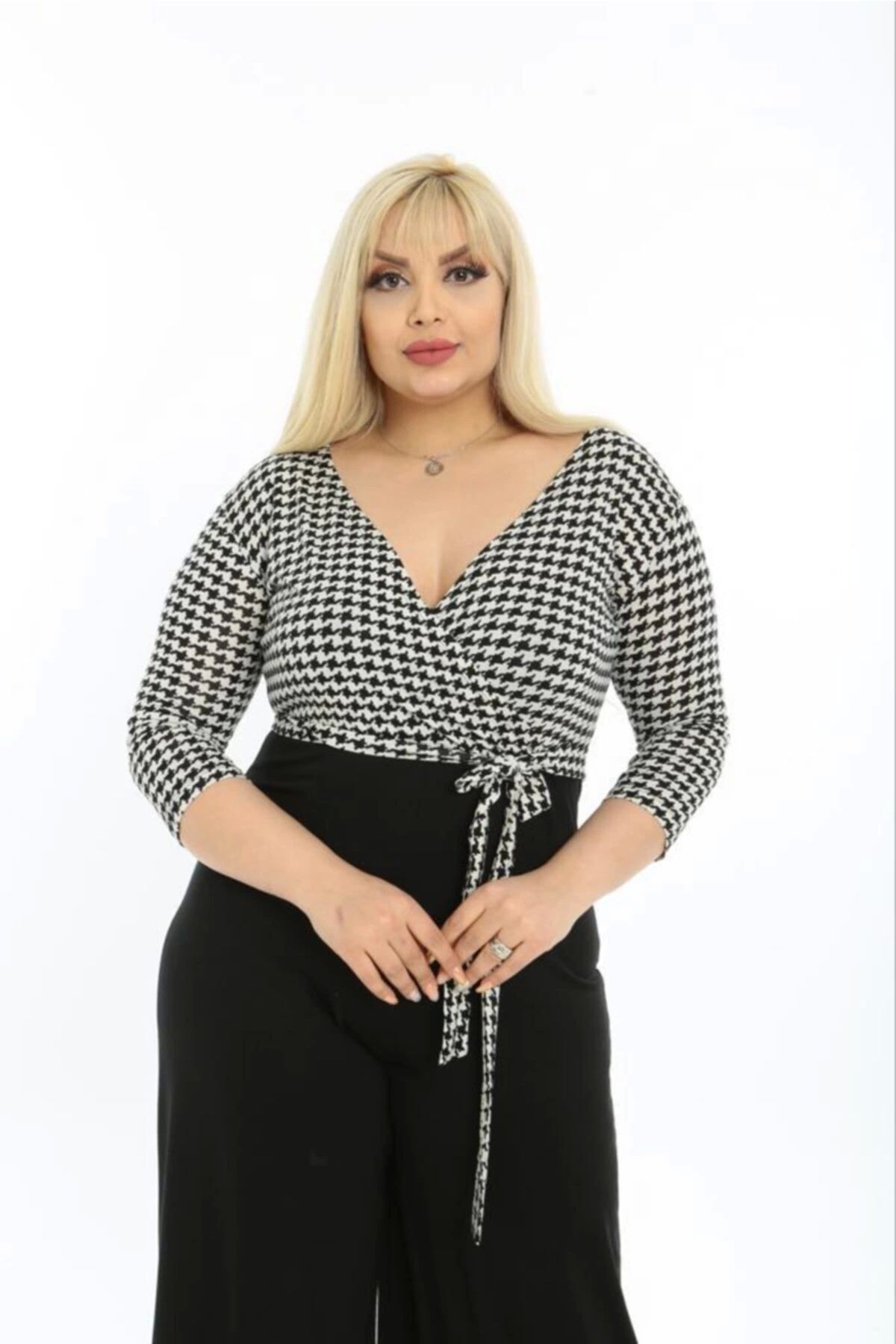 Black plus shop size jump suit