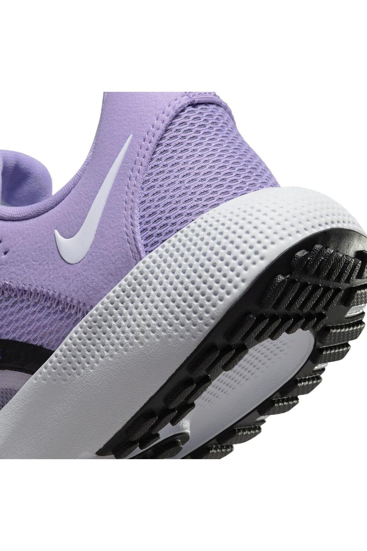 Womens light purple hotsell nike shoes