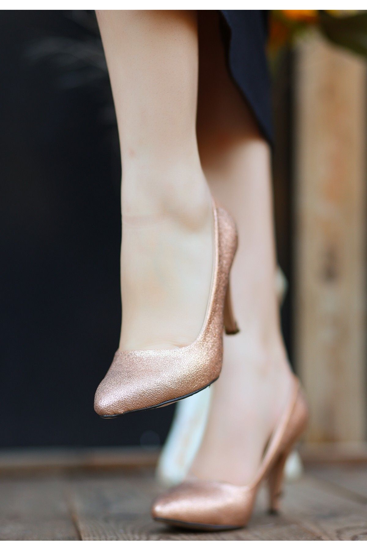 Copper court shoes top