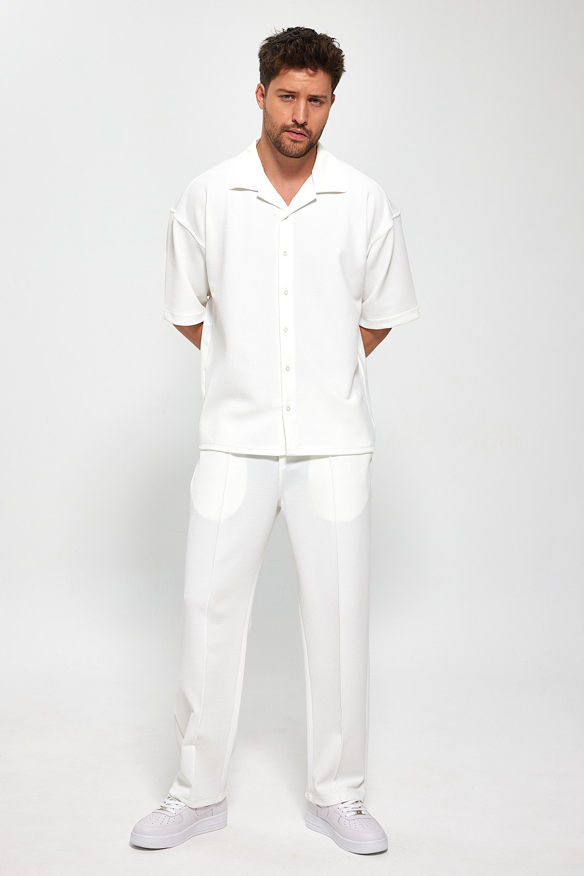 ست شلوار پیراهن قالب گشاد.