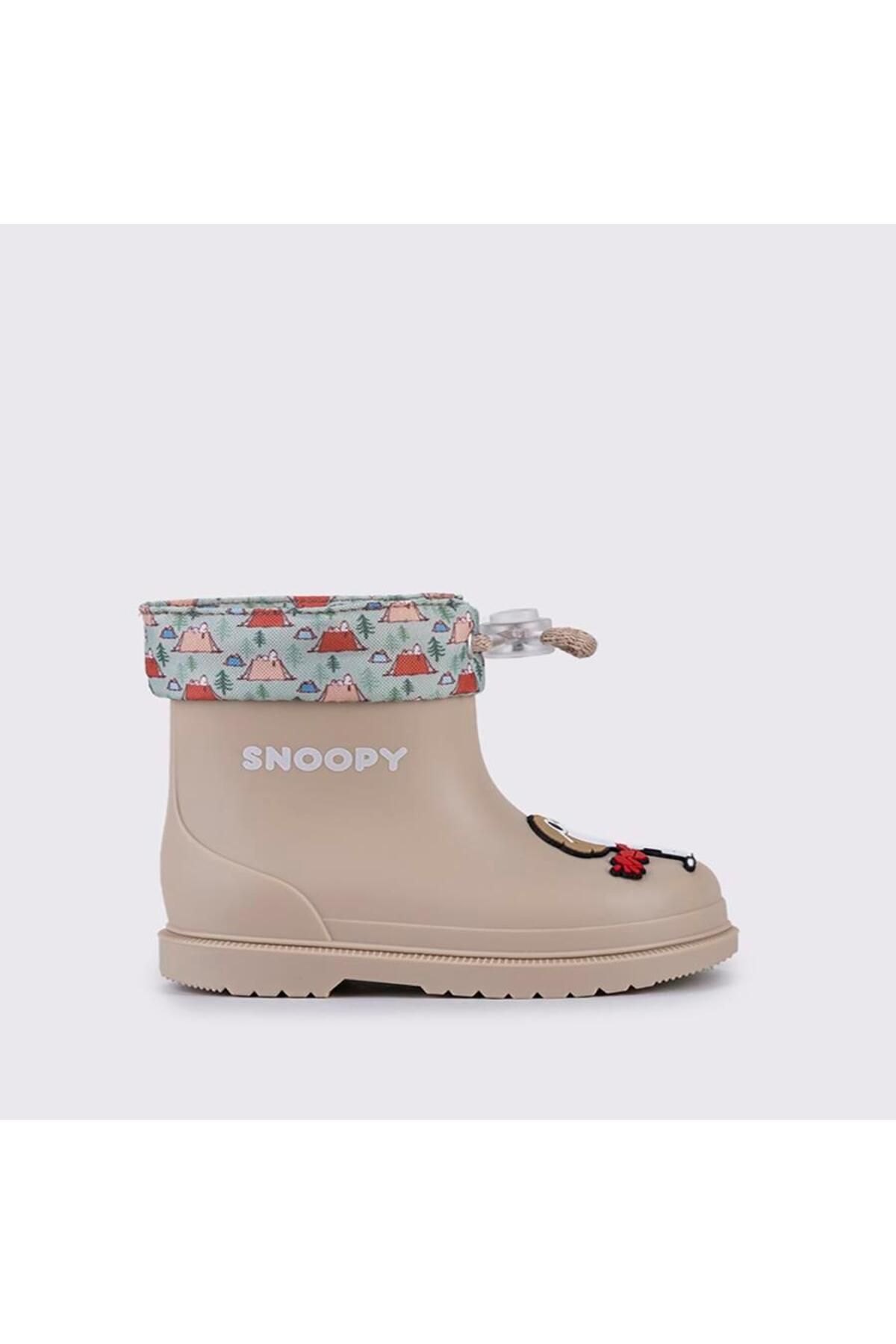Snoopy boots hot sale