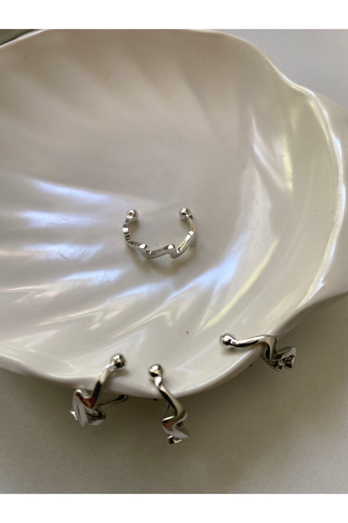 BC Accessorize Kıvrımlı Silver Kıkırdak Earcuff Küpe