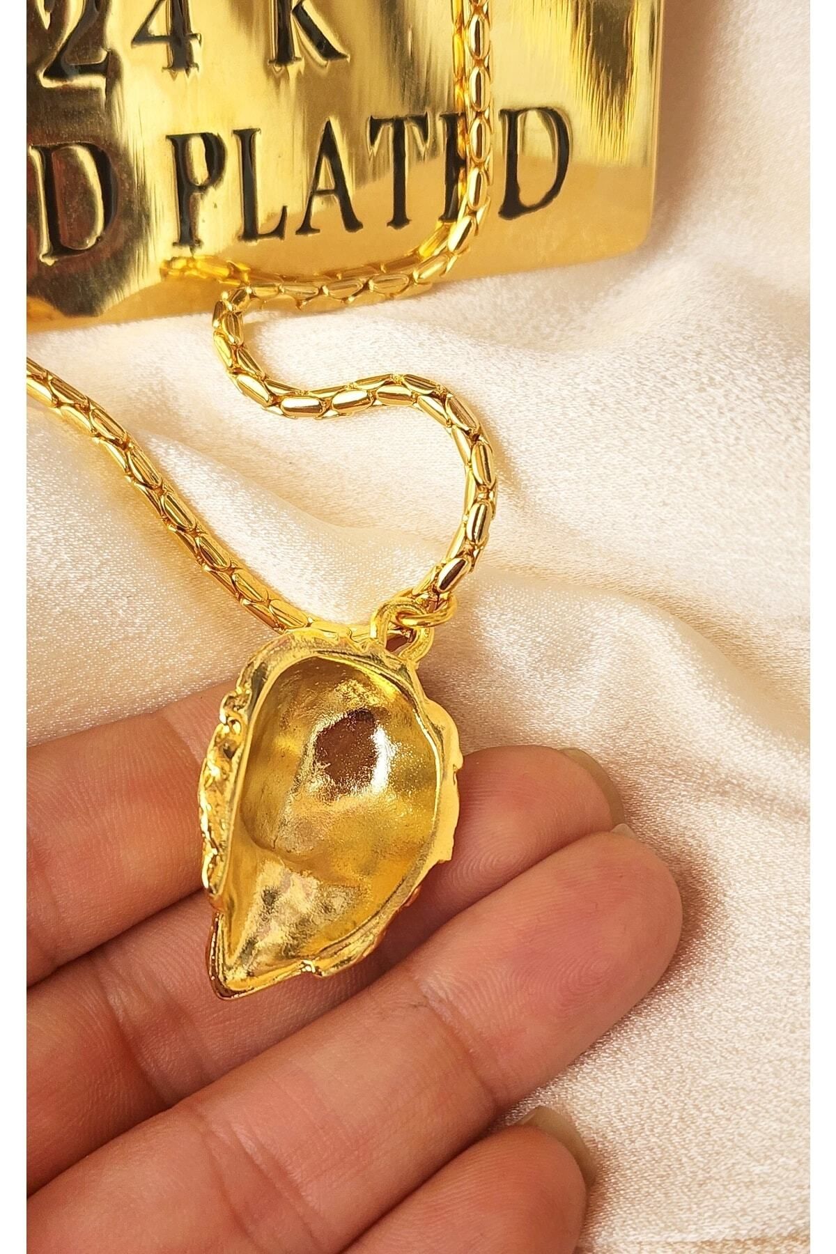 Leo best sale lion necklace