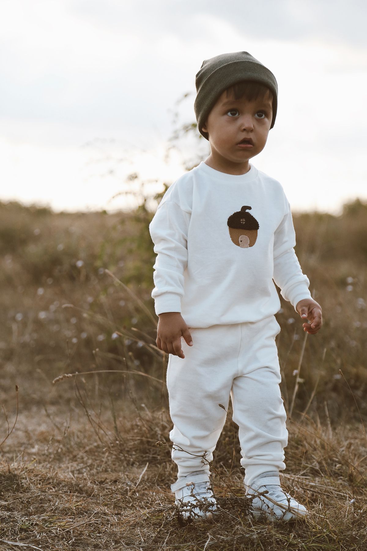Kids clearance white tracksuit