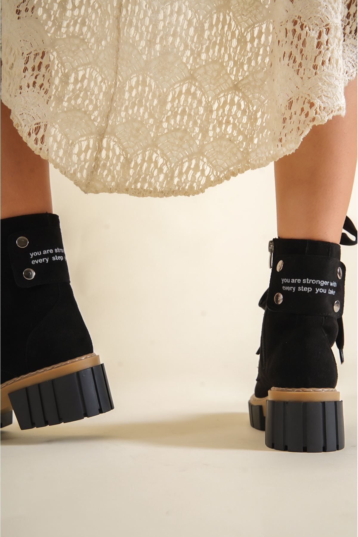 Women's dawn online fashion sneaker boots
