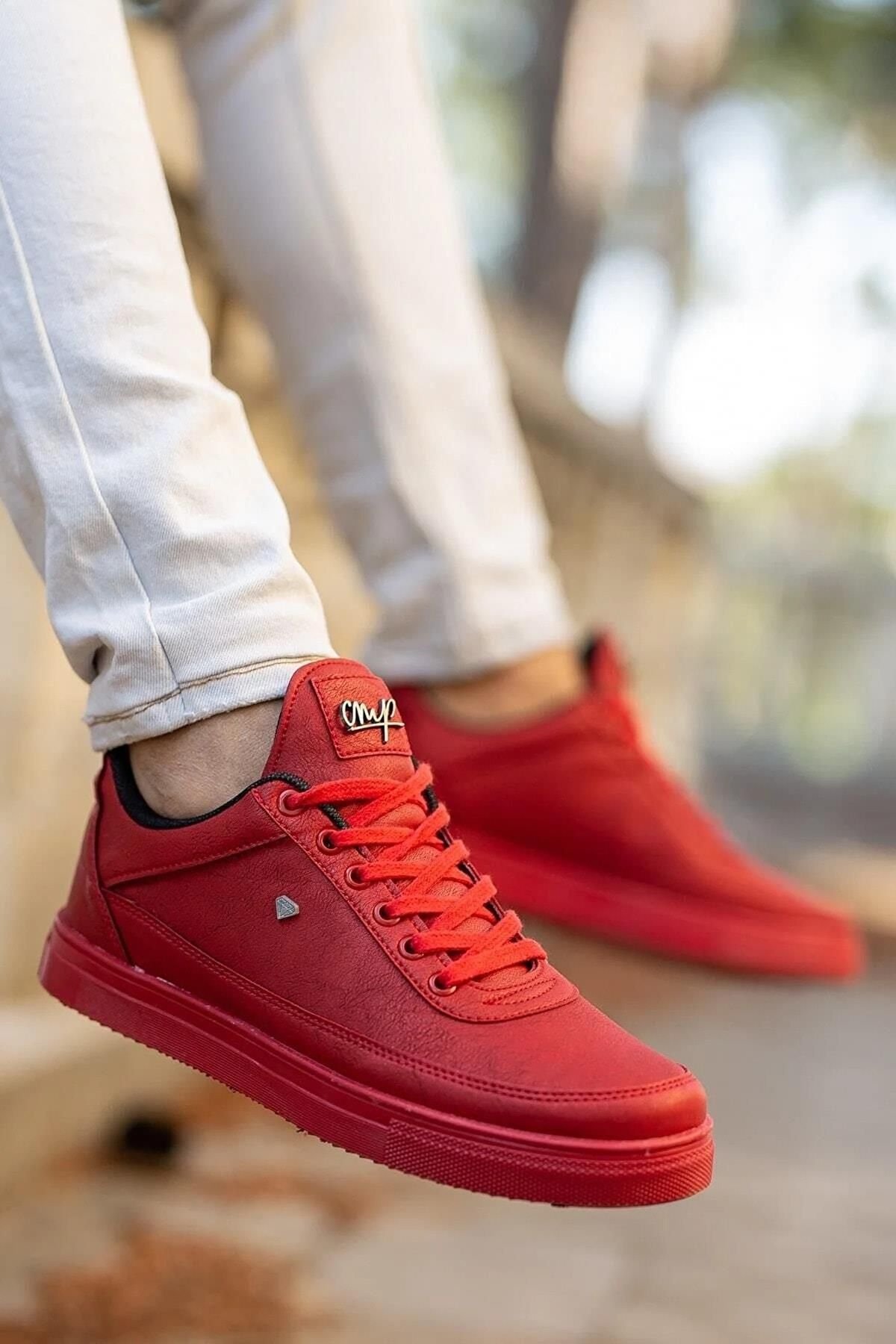 Stylish top orthopedic sneakers