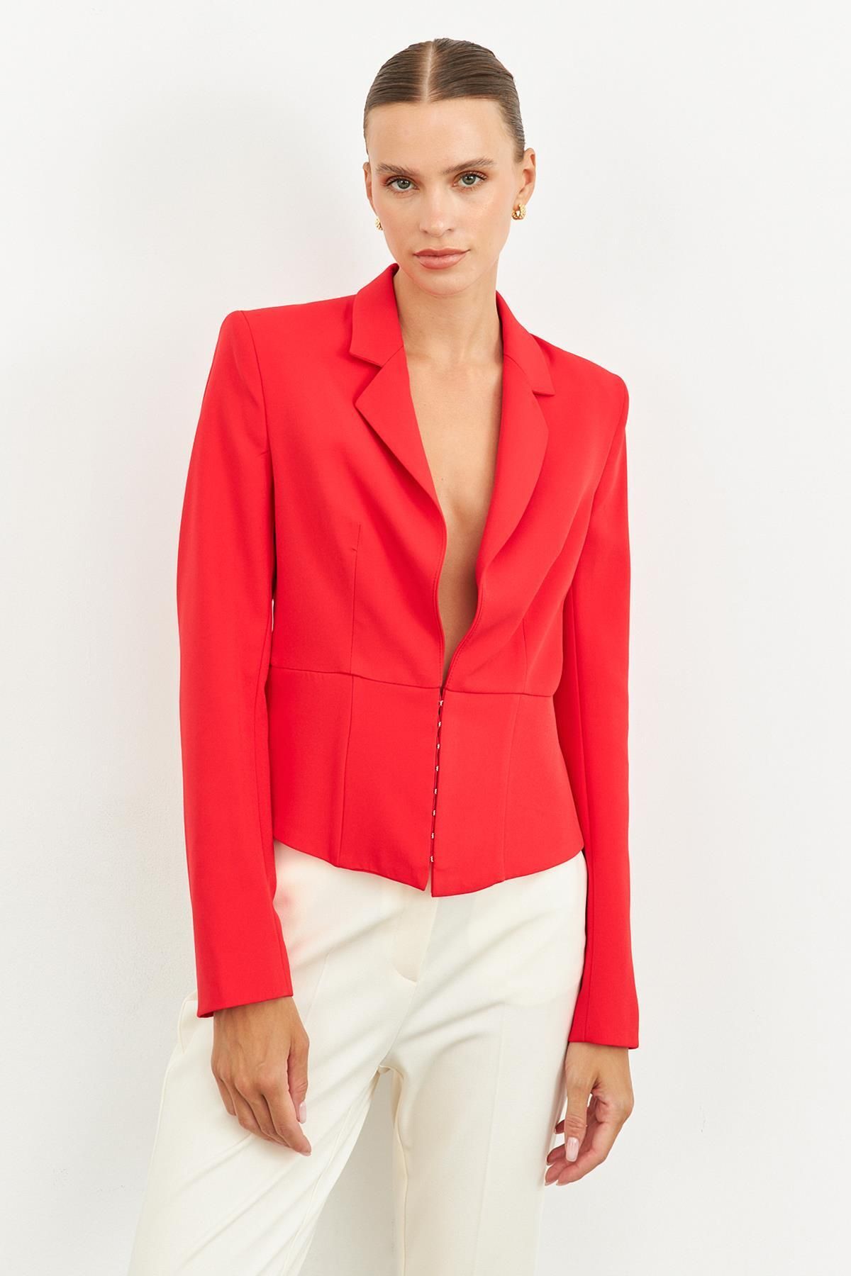 Setre Red Waist Fit Deep Chest Cut Long Sleeve Jacket Trendyol