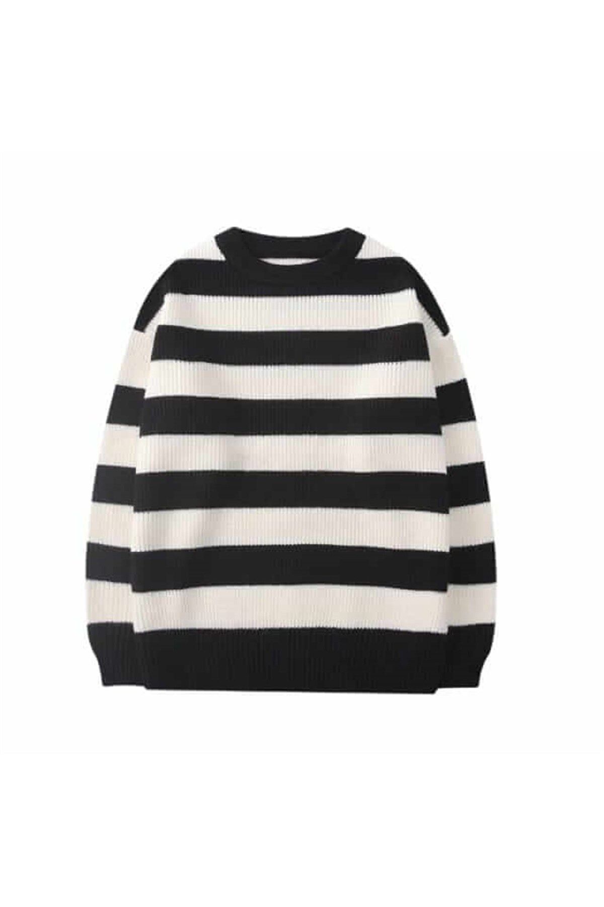 Black white pullover clearance