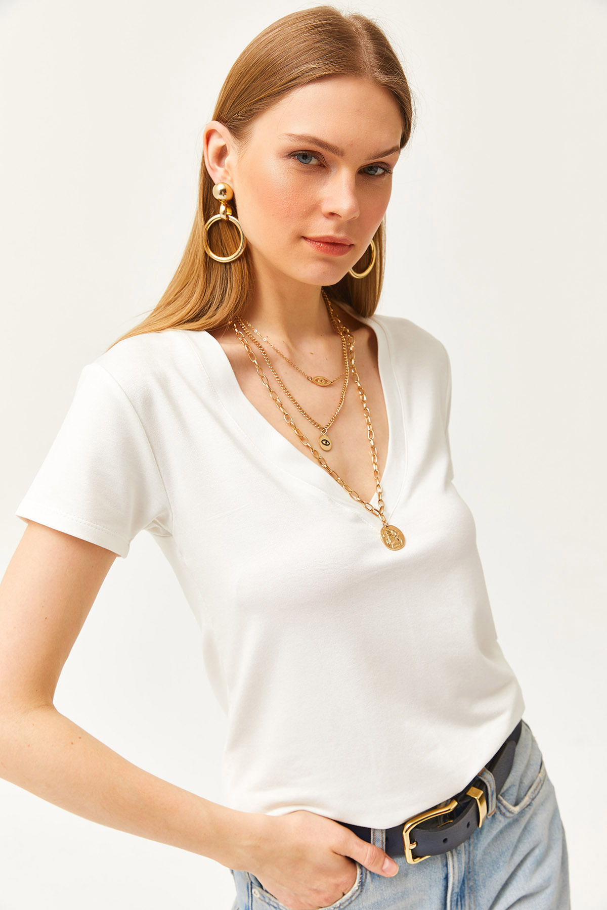 تی شرت مدال یقه وی دیپ زنانه TSH-19000773