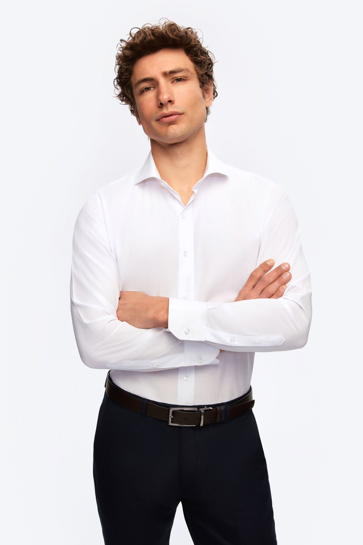 Slim Fit Beyaz Italyan Yaka Gömlek