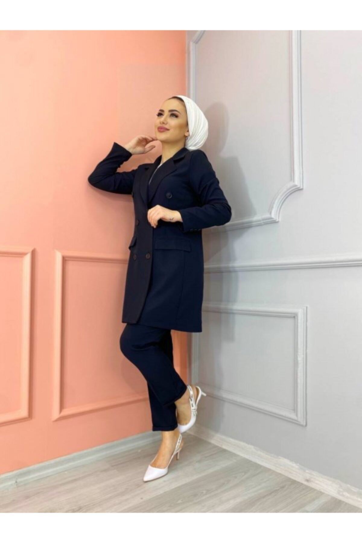 Moda Asrın Kadın Siyah Ceketli Takım