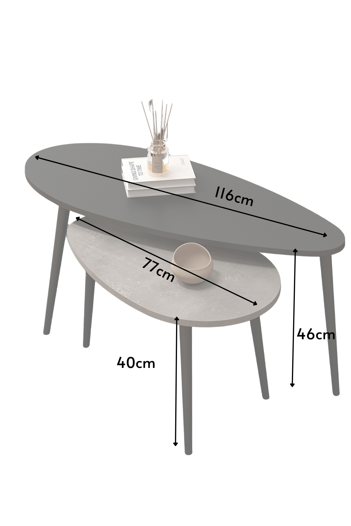 میز وسط تخم مرغ