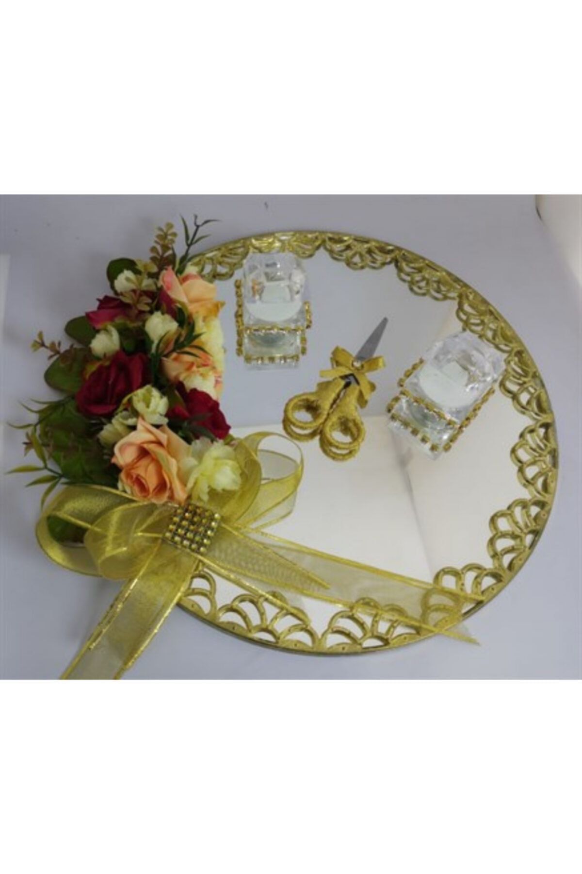 DEKORBİZDEN Gül ve Karanfil Süslemeli Gold Bordürlü Söz Nişan Tepsisi