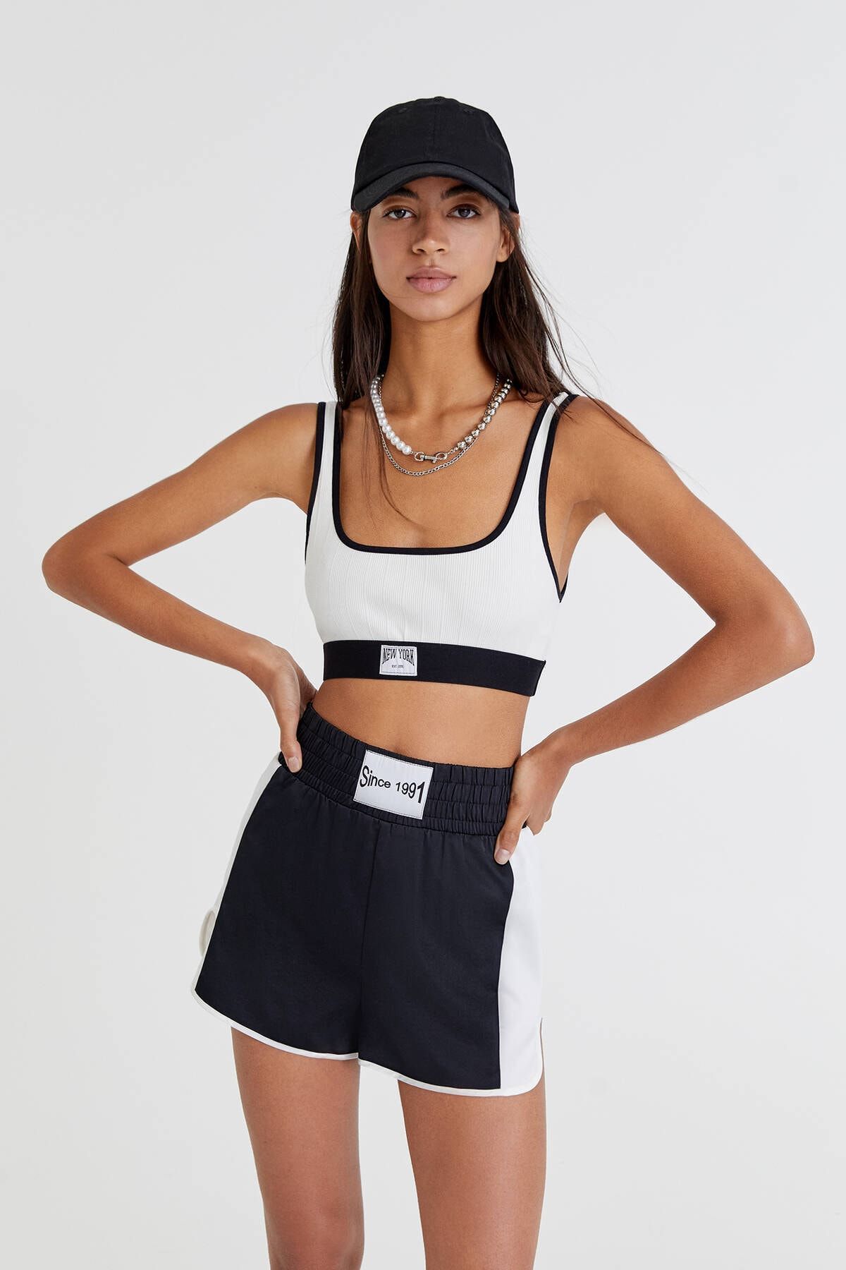 Pull & Bear Blok Renkli Boksör Model Şort