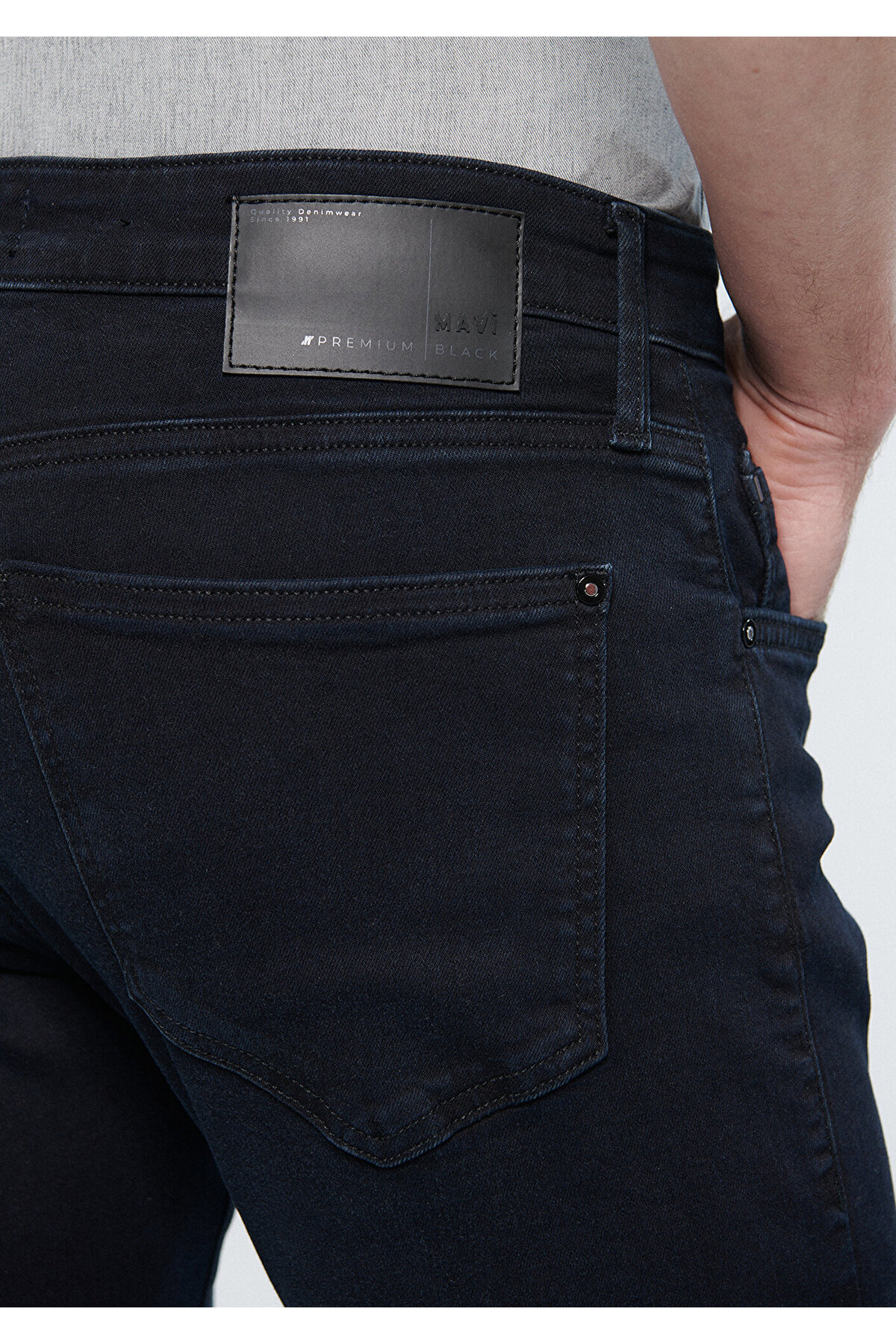 جین جوهر جین لوکس مشکی 0042282409