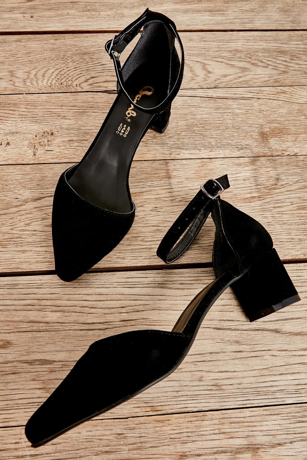 Siyah Süet Kadın Klasik Topuklu Ayakkabı K01503720072