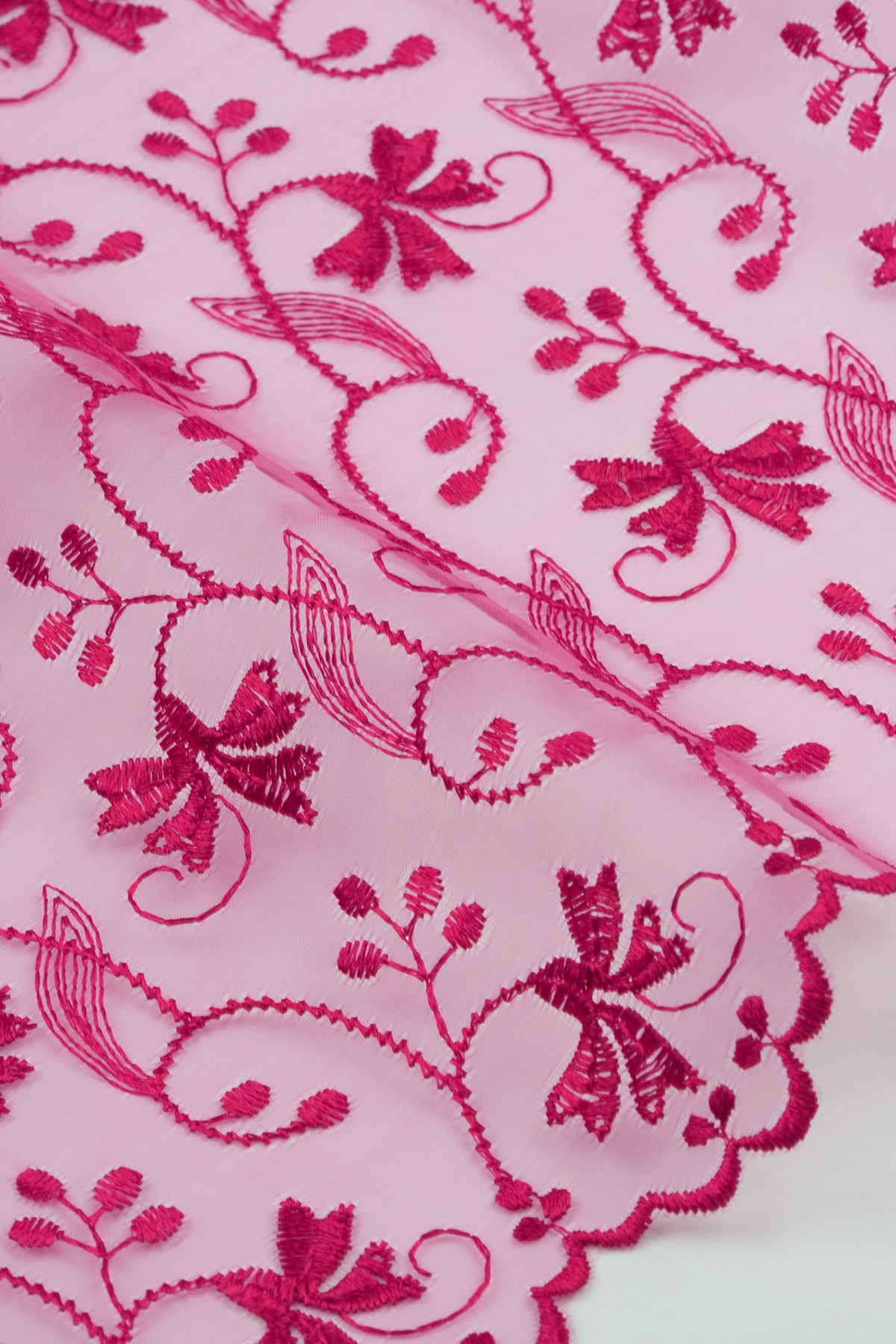 678 Aksesuar Fuşya Renkli Çiçek Desenli Güpür