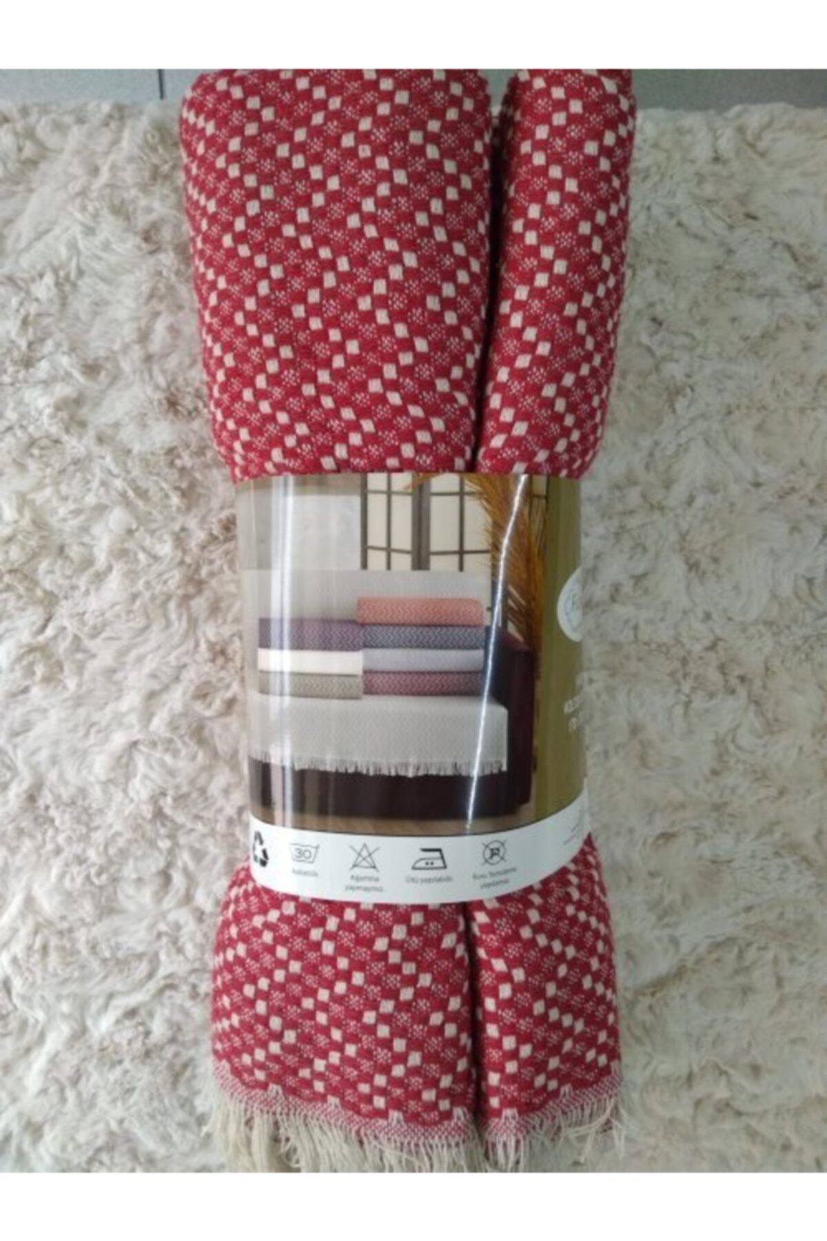 Fushia Kırmızı Hasır Koltuk Örtüsü 170 x 210 cm