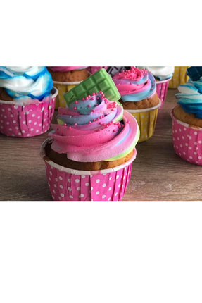 25 Adet Puantiyeli Pembe Büyük Boy Pet Kapsül Sufle Kapkek Muffin Kek Kalıbı (6,7 CM X 4 CM X 5 CM) Image 0