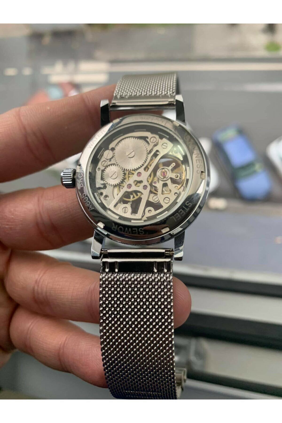 Sewor hotsell watches winding