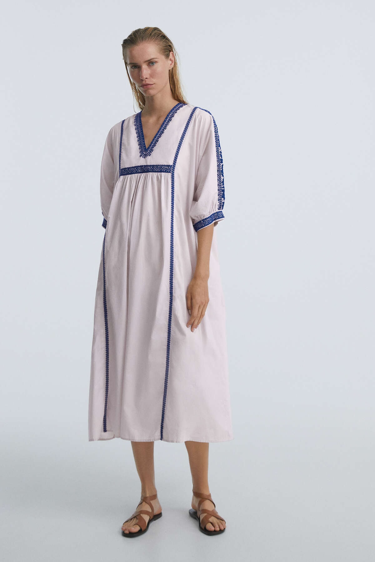 Oysho İşlemeli Uzun Kaftan