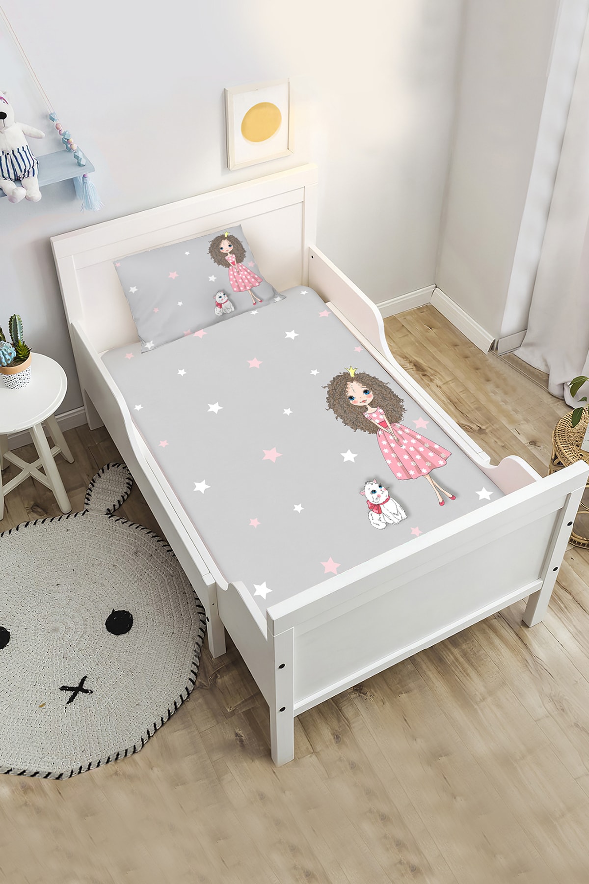 Bebişim Halı Sevimli Prenses Çocuk Odası Yatak Örtüsü