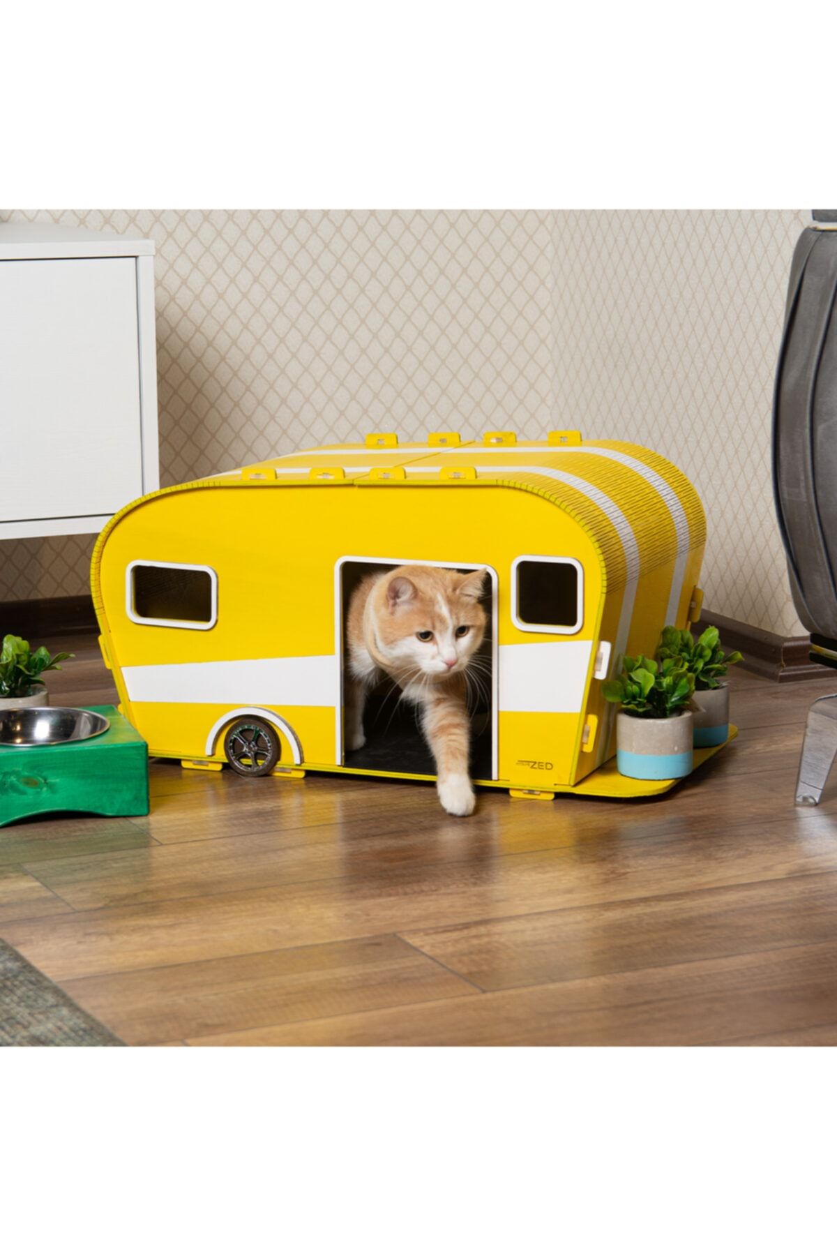 Atölye Zed Karavan Kedi Evi Sarı