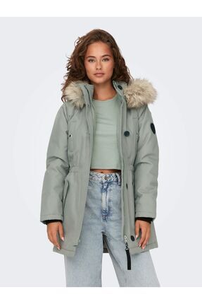 Kapüşonlu Yeşil Kadın Parka 15304625 Image 0