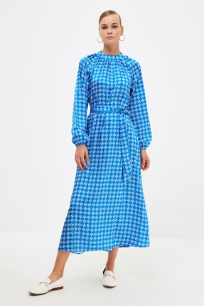 Trendyol Modest Mavi Hakim Yaka Kuşaklı Uzun Elbise TCTSS21EB0051