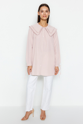 Pembe Yakası Ponpon Detaylı Dokuma Gömlek TCTSS22GO0335 Image 2