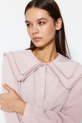 Pembe Yakası Ponpon Detaylı Dokuma Gömlek TCTSS22GO0335 Image 1