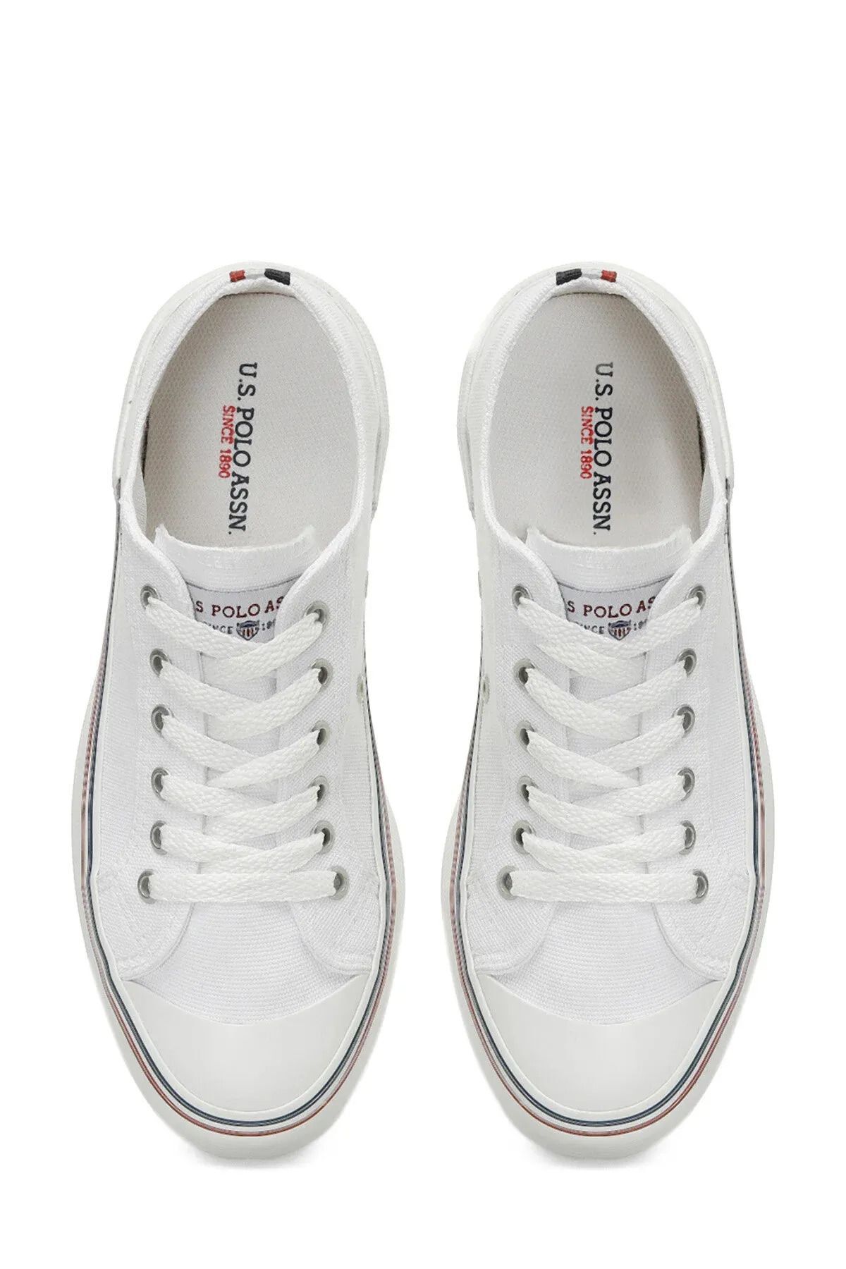 پایه. پولو اسن. کفش کتانی زنانه