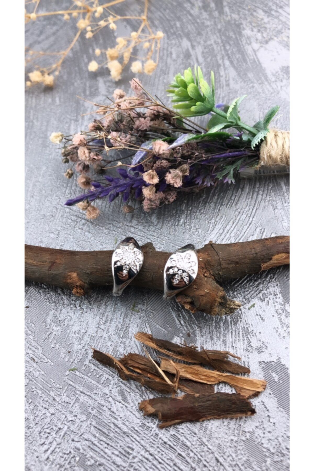 Joel Jewelry Zirkon Taş Detaylı Özel Tasarım Rodyum Kaplamalı Gümüş Halka Küpe