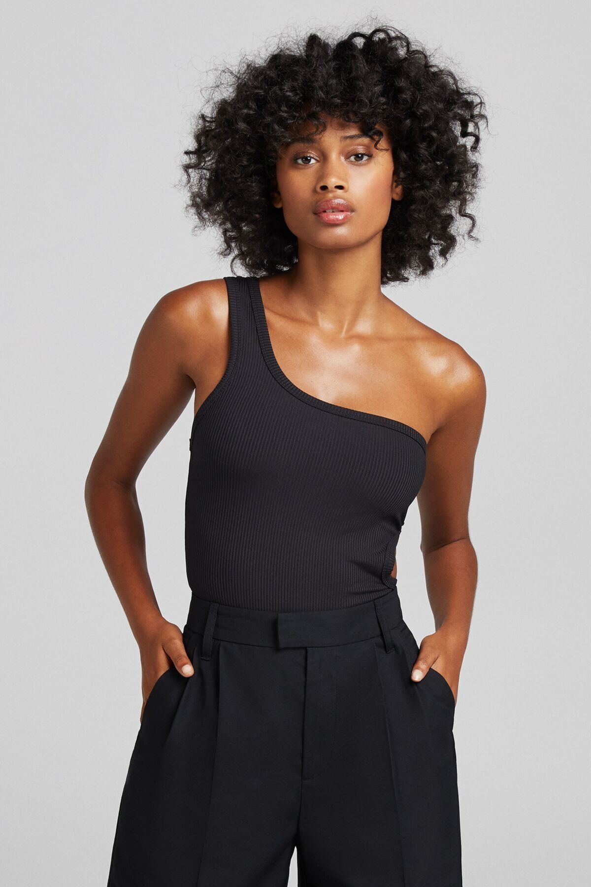Bershka Dekolte Detaylı Asimetrik Body