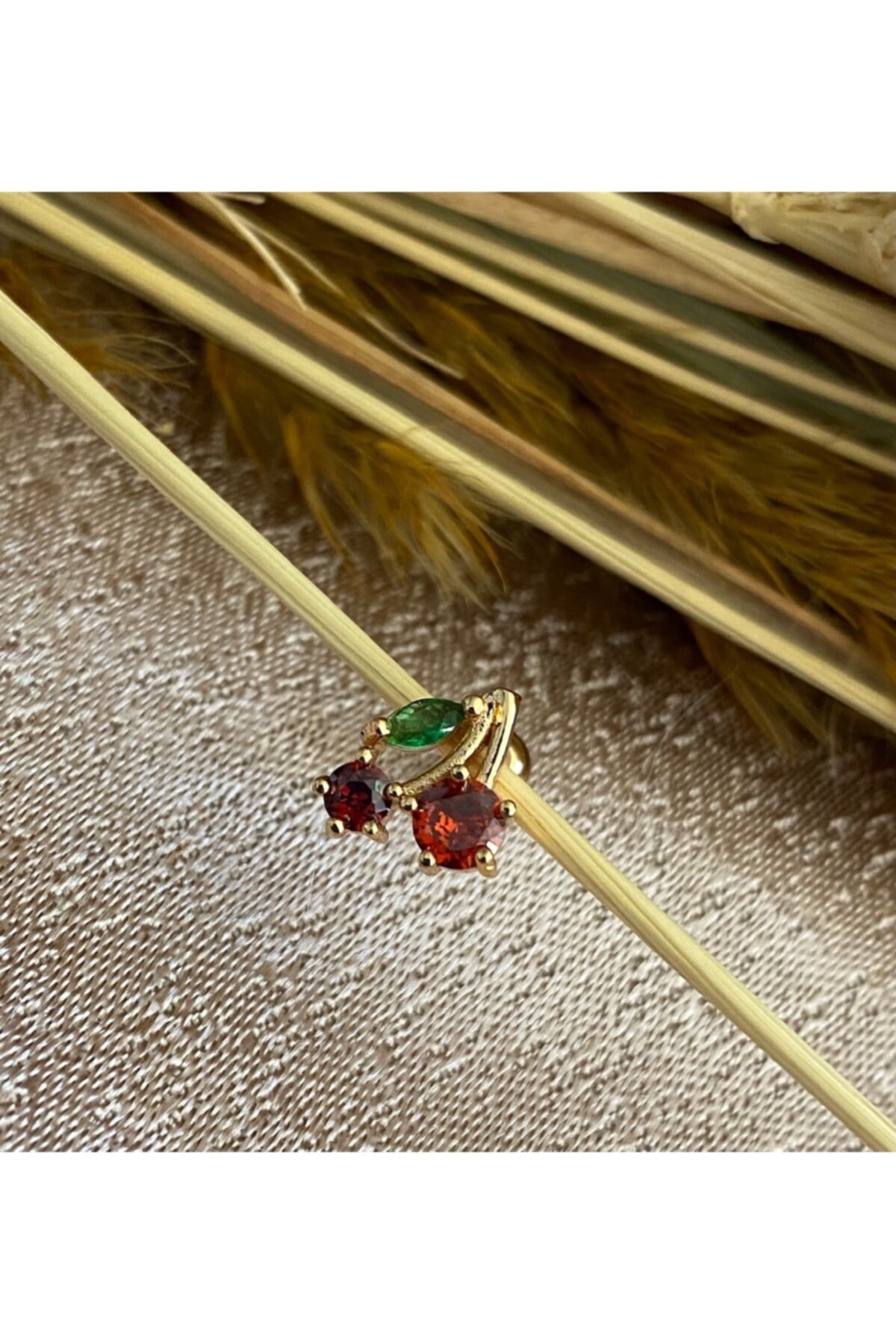 Markiz Takı Kiraz Piercing