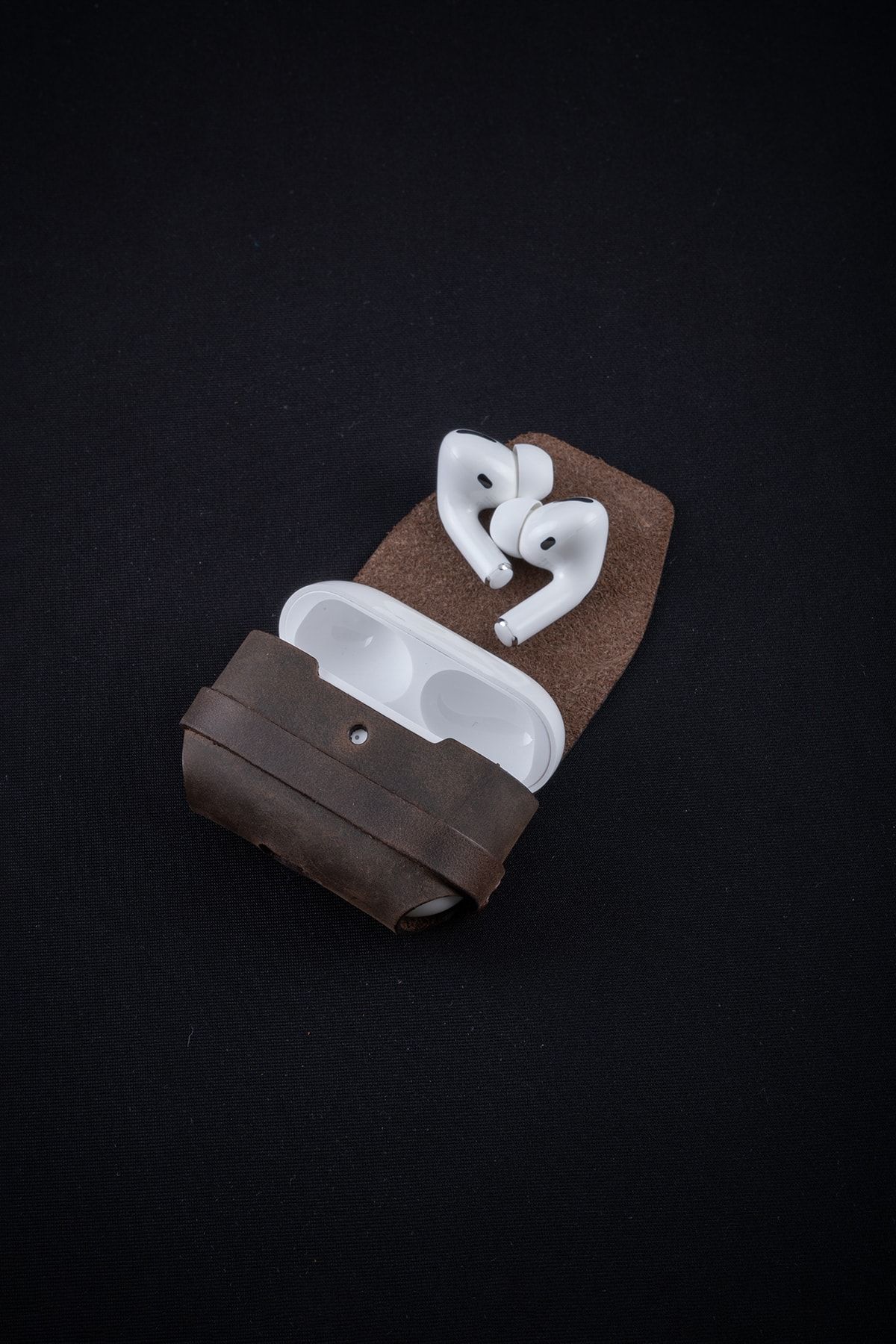 minimal X design Kestane Deri El Yapımı Airpods Pro Kılıf