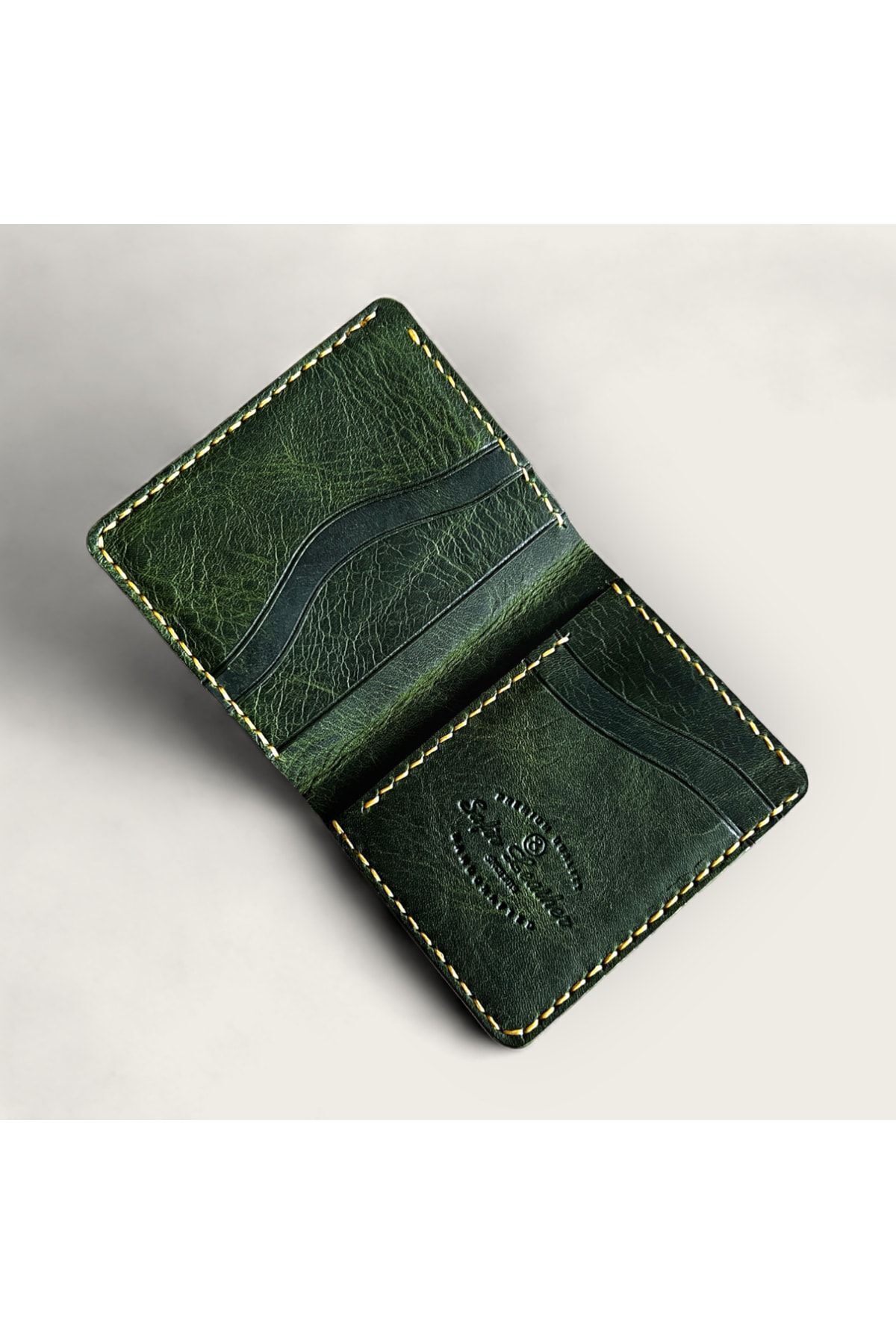 کیف پول چرمی واقعی رنگ سبز - 6 کارت و 1 محفظه نقدی - دست ساز ، شیک و بادوام