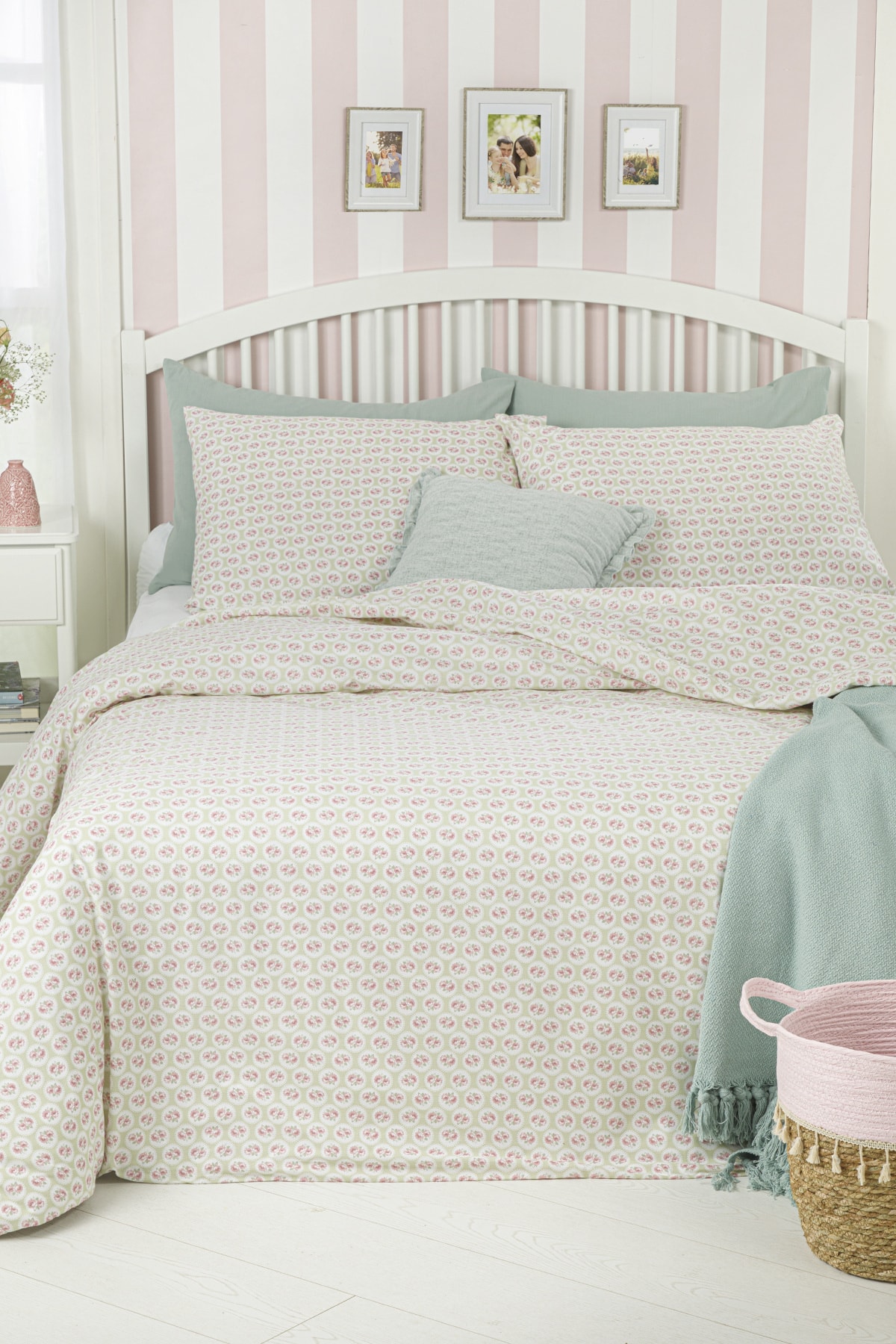 English Home Little Cherry Pamuklu Tek Kisilik Nevresim Seti 160x220 Cm Acik Yesil Fiyati Yorumlari Trendyol