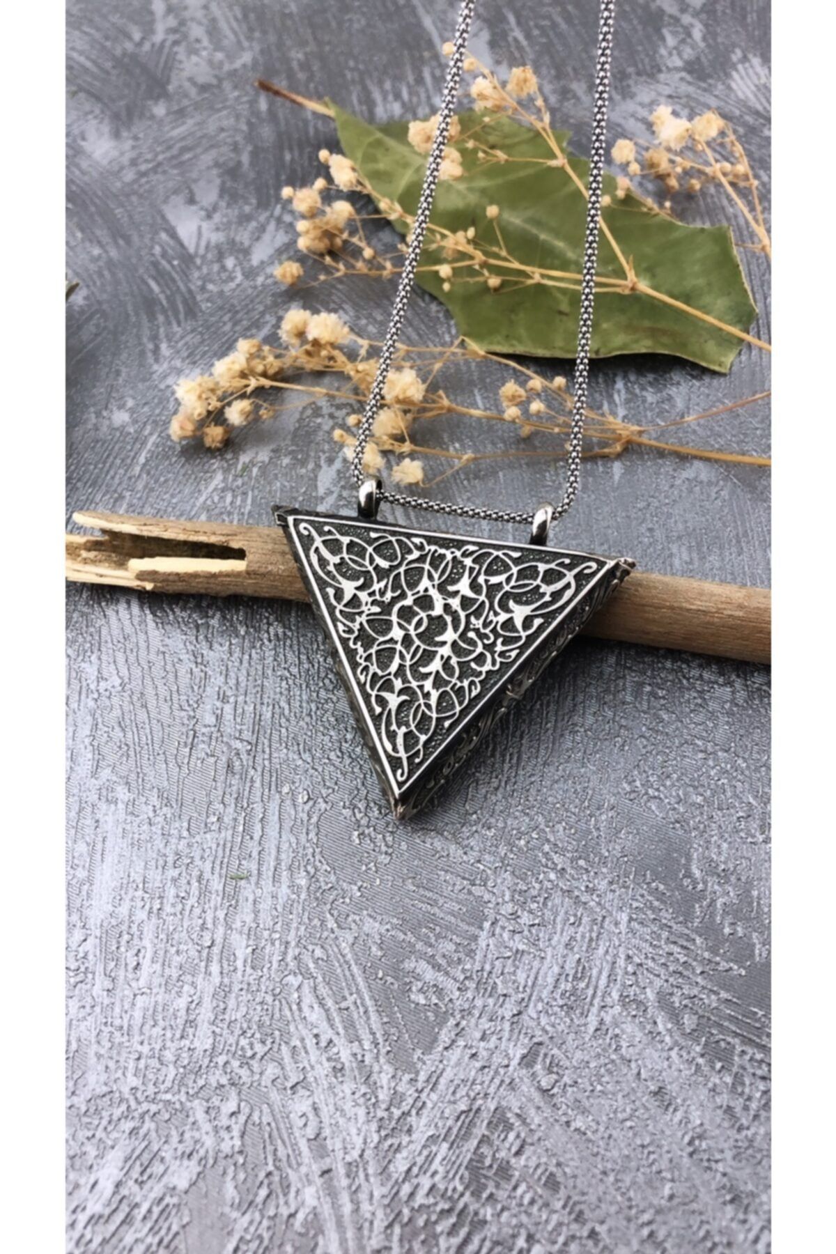 Joel Jewelry Gümüş Rodyum Kaplamalı El Yapımı Üçgen Cevşen Muska Haznesi