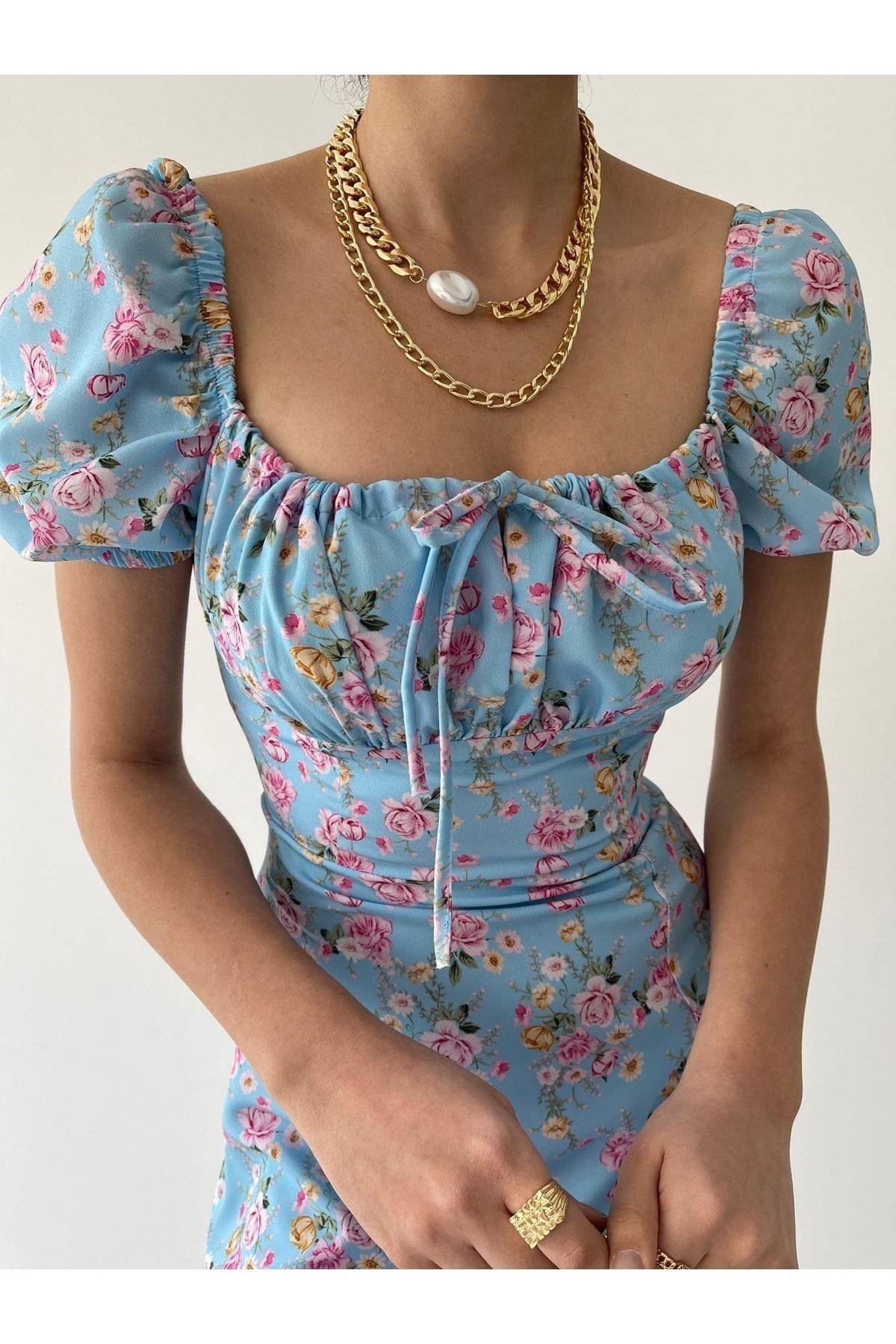 لباس گلدار با چاک بلند آبی زنانه