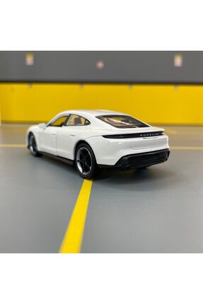Porsche Taycan Turbo S 1/36 Ölçek Diecast Metal Model Araba Oyunca Araba Image 4
