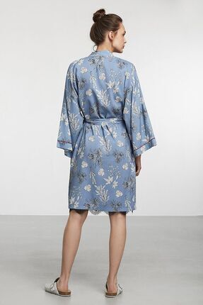 Kadın Desenli Sabahlık Image 1